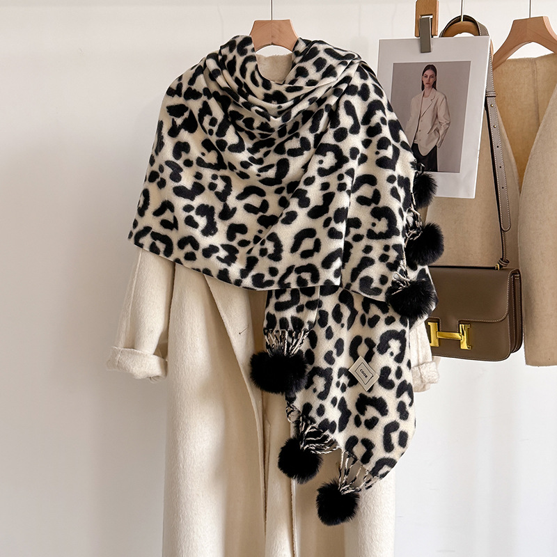 Shawl Wrap Winter - 新作高級冬用レオパード柄両面カシミヤスカーフ高品質女性用厚手ラップショールレディースパシュミナスカーフポンポン付き