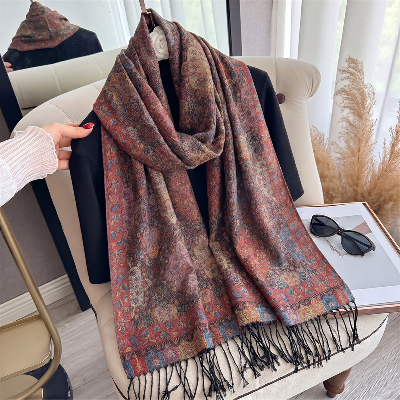 Cashmere Pashmina Wrap - 新しい高級女性の秋と冬のカシミヤスカーフペイズリープリント暖かいパシュミナポンチョファッション厚いショールスカーフフランダスカーフ