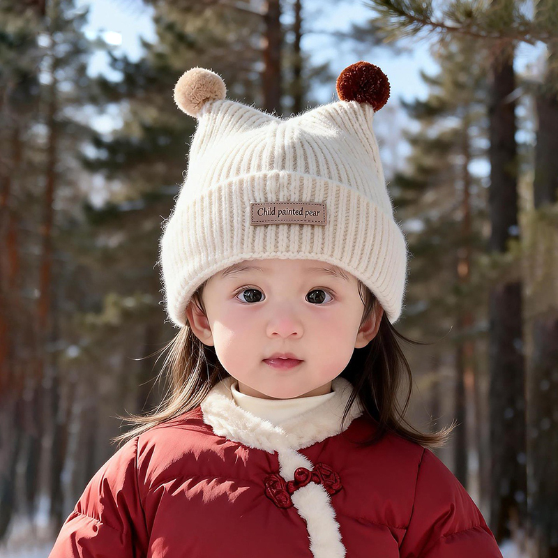 Knit Beanie Hat Warm - 1-4 年ベビーニット帽子かわいいダブルぬいぐるみボールプルオーバーキャップ抗寒暖かい子供耳保護ウール帽子冬子供ビーニー
