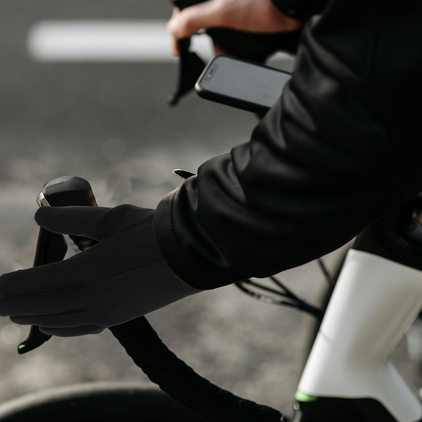Snow Glove Insulated - タッチスクリーン対応 レディース スキーグローブ ブラック 断熱 防風