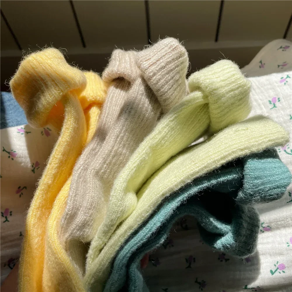 女性のための日本のカワイイウールソックス、単色、厚く、暖かい - Thermal Sock Wool のレビューと価格